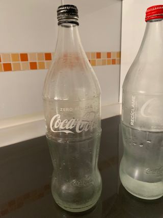 2 bottiglie di Coca Cola Cristal