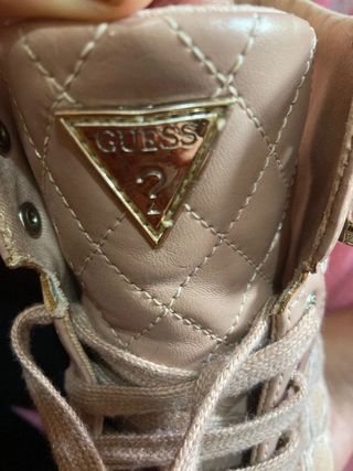 Botines Guess Dorados y Rosados