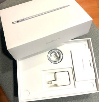 MacBook Air M1 256 GB Plata