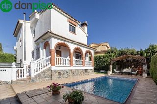Chalet en venta en Gójar