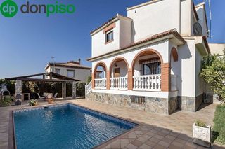 Chalet en venta en Gójar