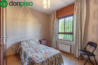 Chalet en venta en Gójar
