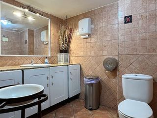 Local comercial en alquiler en Mestalla en Valencia