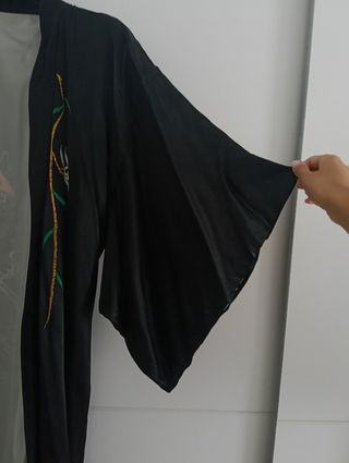Bata Kimono Oriental Bordado