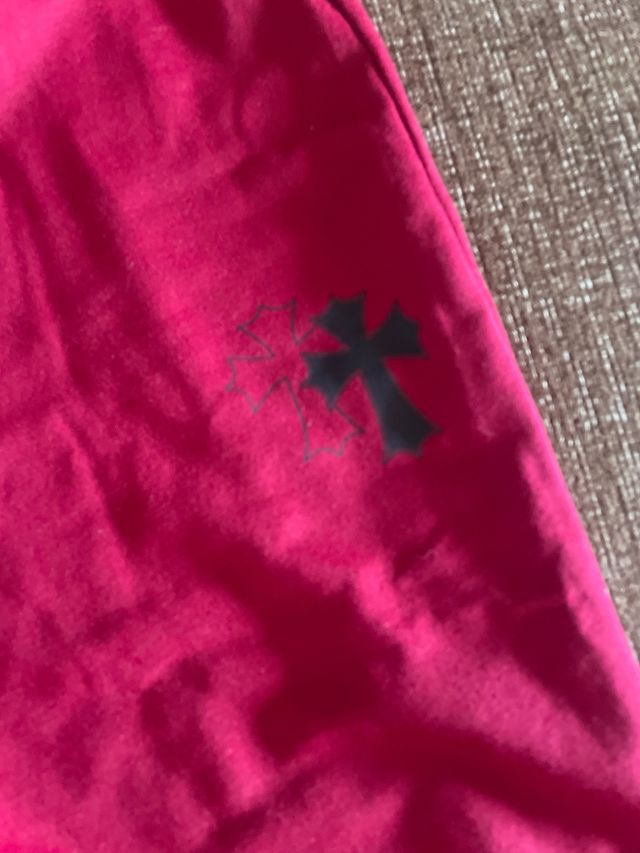 Conjunto chándal rojo con capucha