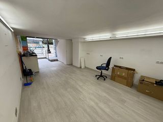 Local comercial en alquiler en La Ería - Masip en Oviedo