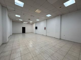 Local comercial en alquiler en Txagorritxu - El Pilar en Vitoria-Gasteiz