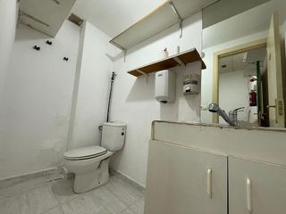 Local comercial en alquiler en Txagorritxu - El Pilar en Vitoria-Gasteiz
