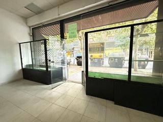 Local comercial en alquiler en Txagorritxu - El Pilar en Vitoria-Gasteiz