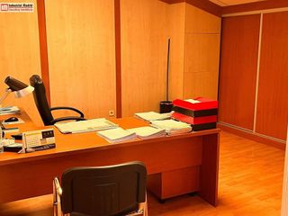 Nave industrial en venta en Zona Industrial en Paracuellos de Jarama