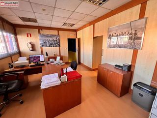 Nave industrial en venta en Zona Industrial en Paracuellos de Jarama