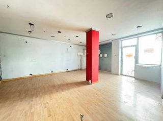 Local comercial en venta en Petrer