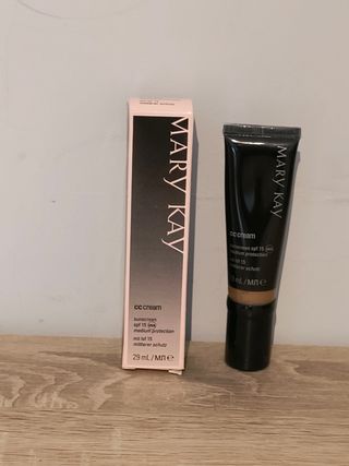 Mary Kay CC Cream SPF 15 Marrón