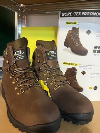 Botas FAL GTR600 Gore-Tex Talla 41 NUEVAS Chiruca