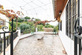 Chalet en venta en Moclín