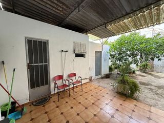 Chalet en venta en Alginet