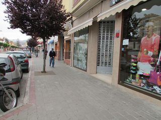 Local comercial en alquiler en Barrio de Ciudad Jardín en Málaga