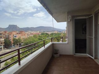 Piso en alquiler en Elda
