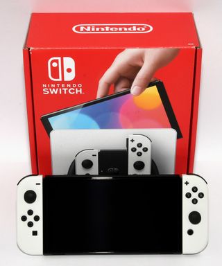 Nintendo Switch OLED Blanca y Negra