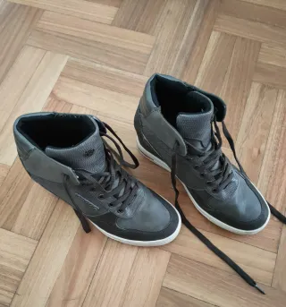 Scarpe alte, grigie/marroni con lacci