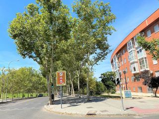 Garaje en venta en Lucero en Madrid