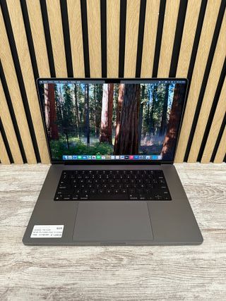 MacBook Pro 16" 2021 M1 PRO 16 GB 512 GB SSD