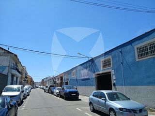 Nave industrial en venta en Maria Auxiliadora - Barriada LLera en Badajoz