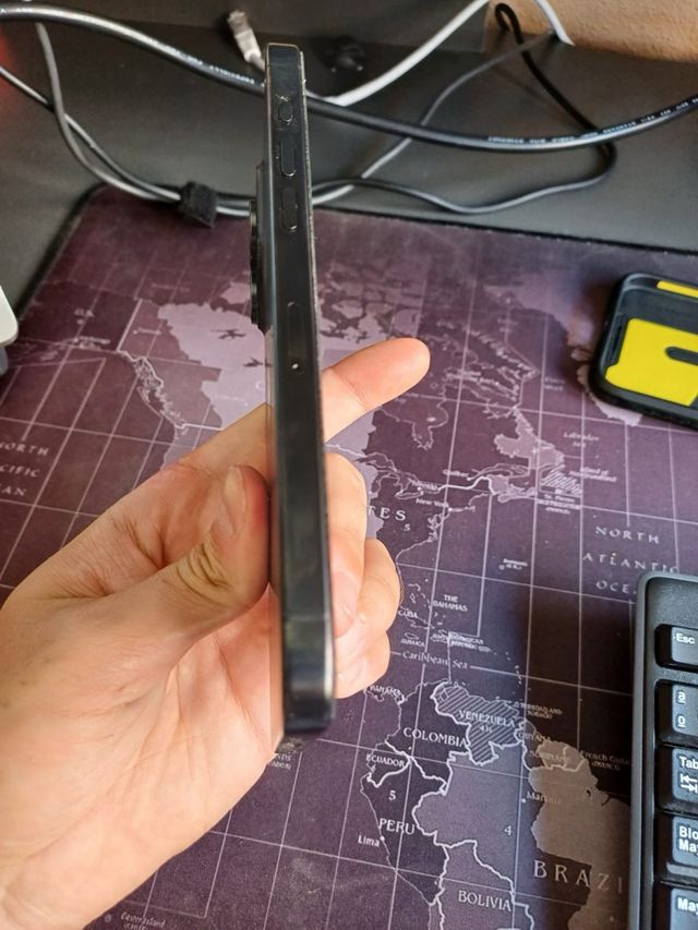 iPhone 15 Pro Max Gris/Plata como nuevo