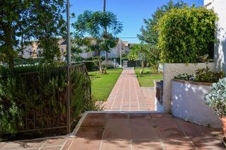 Local comercial en venta en El Faro de Calaburra - Chaparral en Mijas
