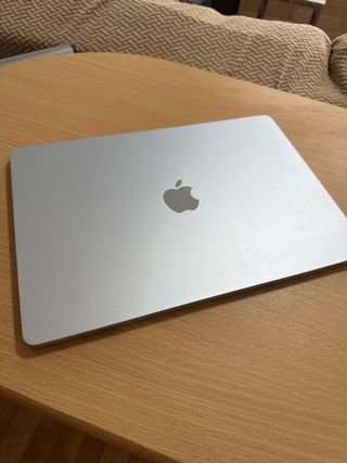 MacBook Air 15” 128GB Plata