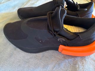 Converse Negras Talla X , sin caja pero nuevas.