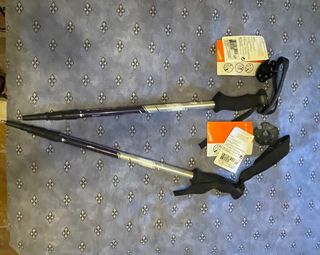 Bastones de senderismo nuevos, hasta 125 cm