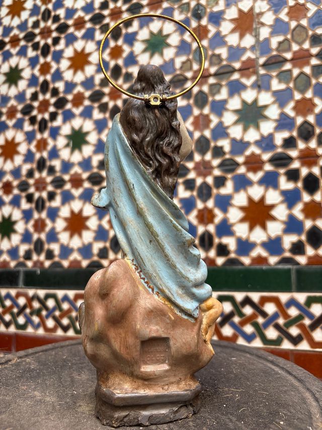 Antigua Virgen Inmaculada Olot 24 centímetros