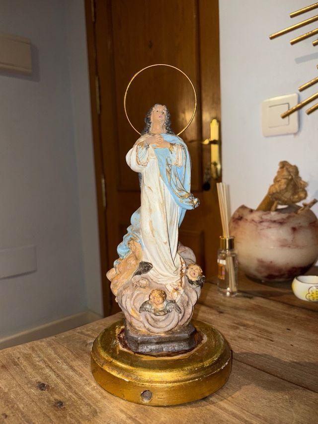 Antigua Virgen Inmaculada Olot 24 centímetros
