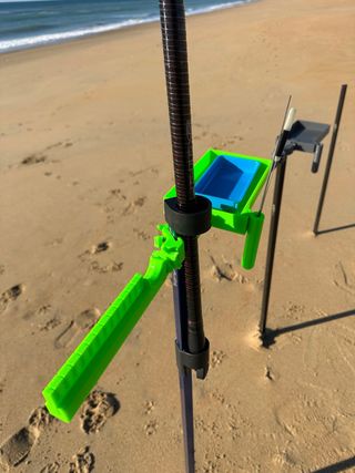 Dos bandejas verdes para pesca