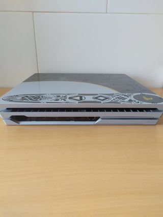 PS4 Pro God of war edición especial 