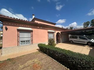 Chalet en venta en Oromana en Alcalá de Guadaira