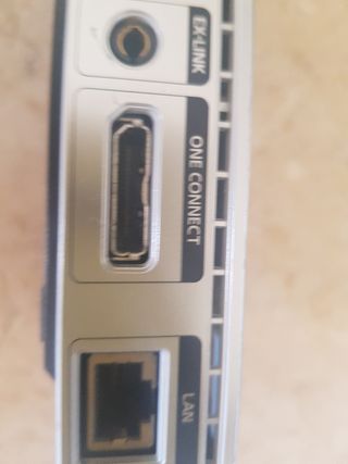 Samsung One Connect Box
UE48JS9000TXXU