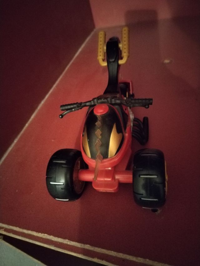 Moto Juguete 3 Ruedas Roja y Negra