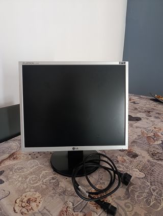 Monitor LG Flatron L1953S Plata
