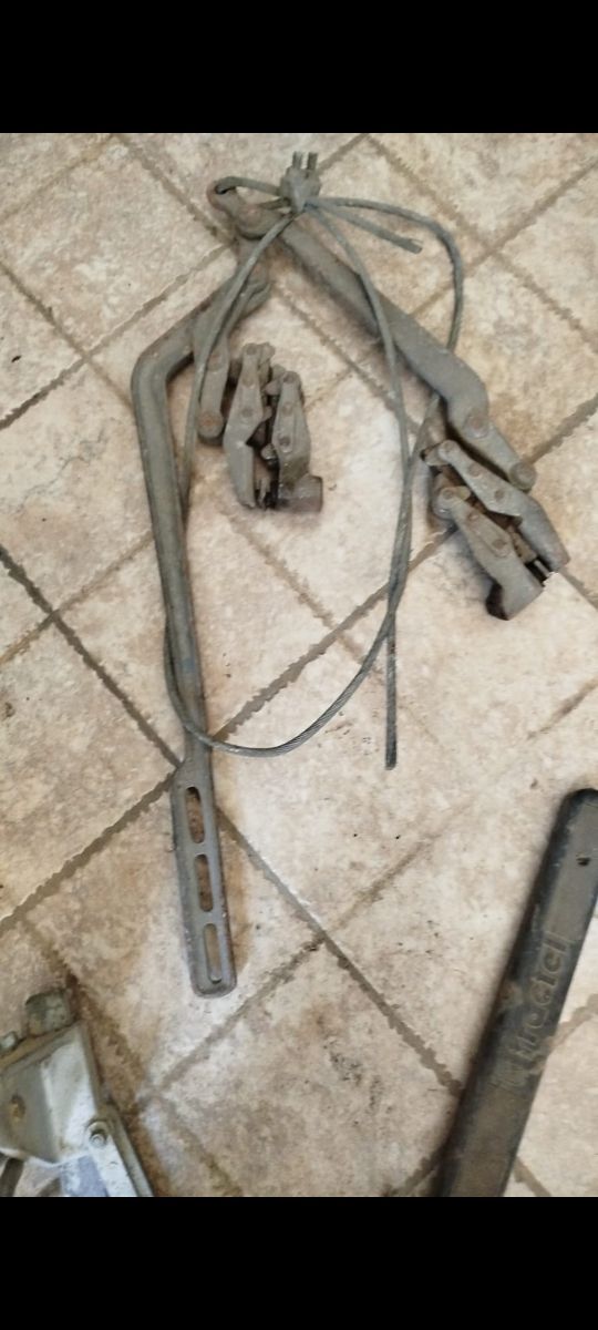 Tendifune tenditore tendicavo per cavi metallici