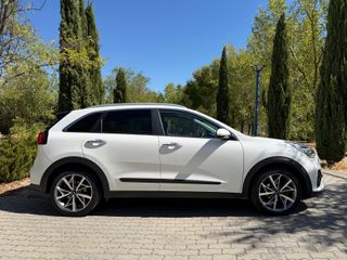 Kia Niro 1.6 GDi HEV 104kW (141CV) Emotion