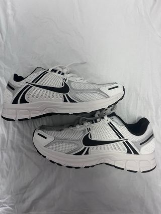 Nike Vomero 5 Mujer Gris/Blanco