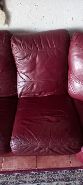 Sedili e schienali per divani in pelle.