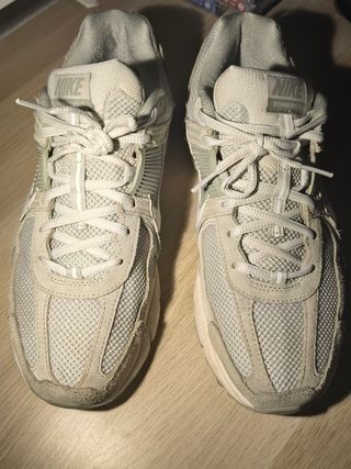 Nike Zoom Vomero 5 Gris/Blanco