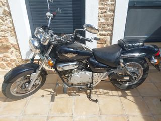 Moto Hyosung Aquila 125 Negra
