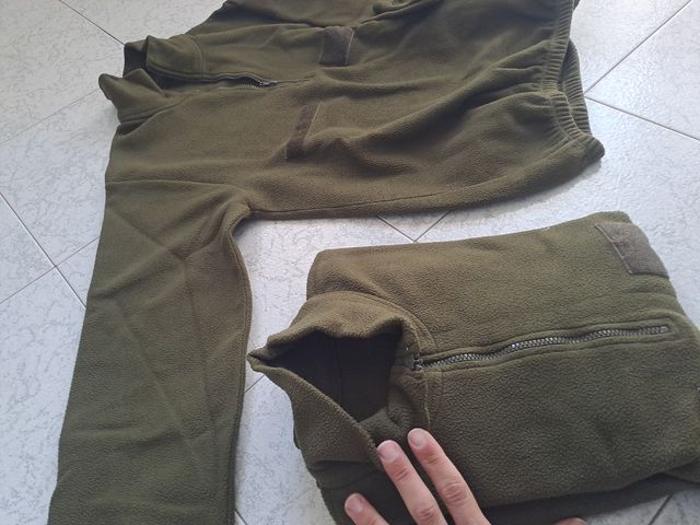 2 maglioni pile taglia M