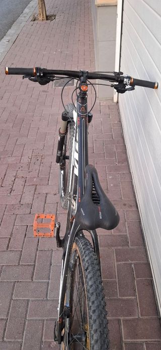 Bicicleta KTM AERA 29