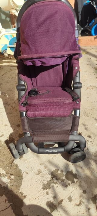 Silla de paseo Nuna.