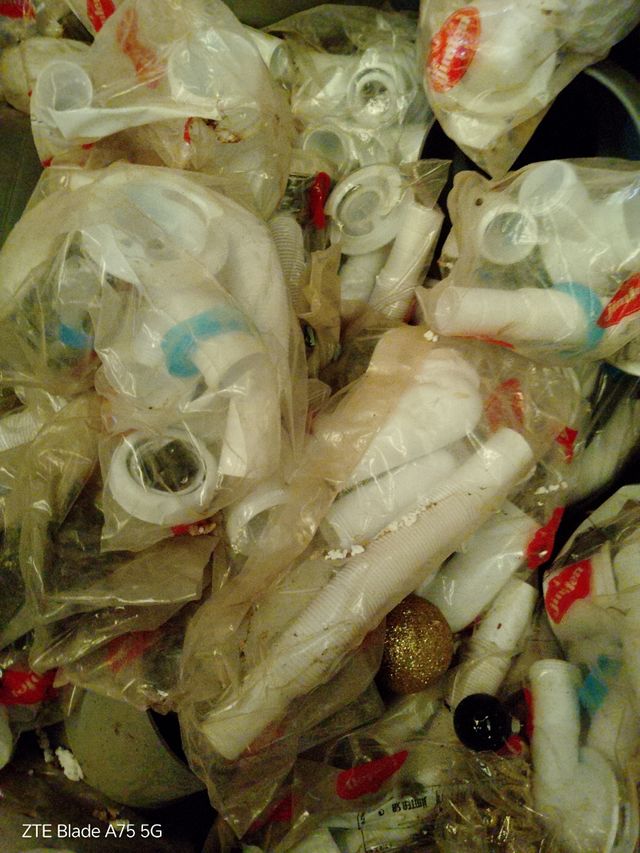 Piezas de fontanería varias